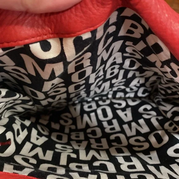 *****PRICE DROP***** EUC MARC JACOBS LEATHER HANDBAG - Picture 6 of 9